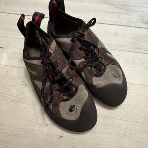 Evolv Nighthawk men's climbing shoes grey size 7.5